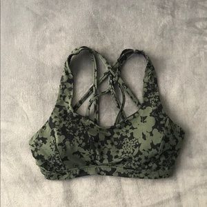 Lululemon sports bra